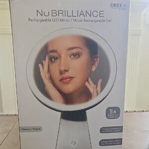 Rechargeable LED Mirror - Plantinum